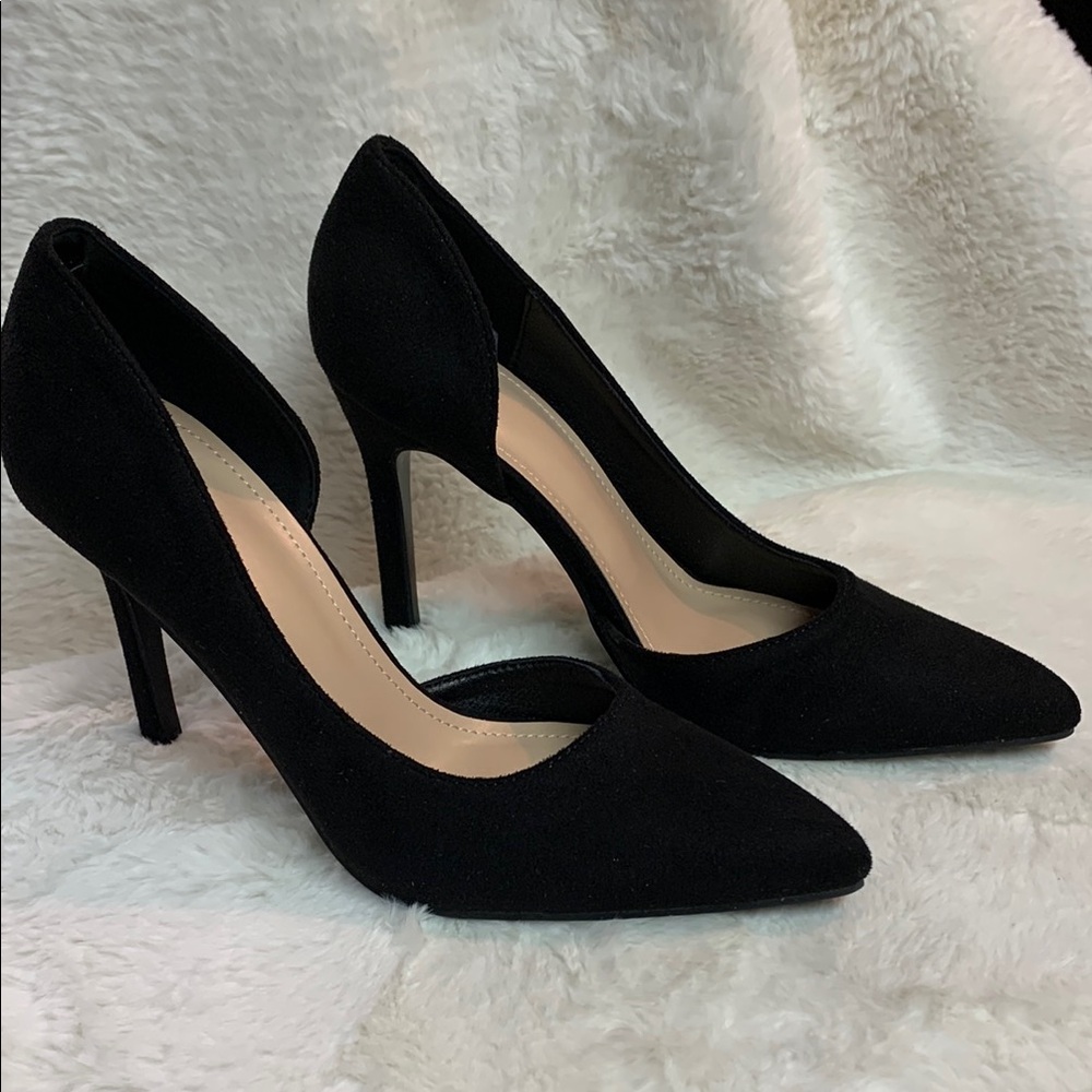 Elegant Black Suede High Heels with Pointed Toe